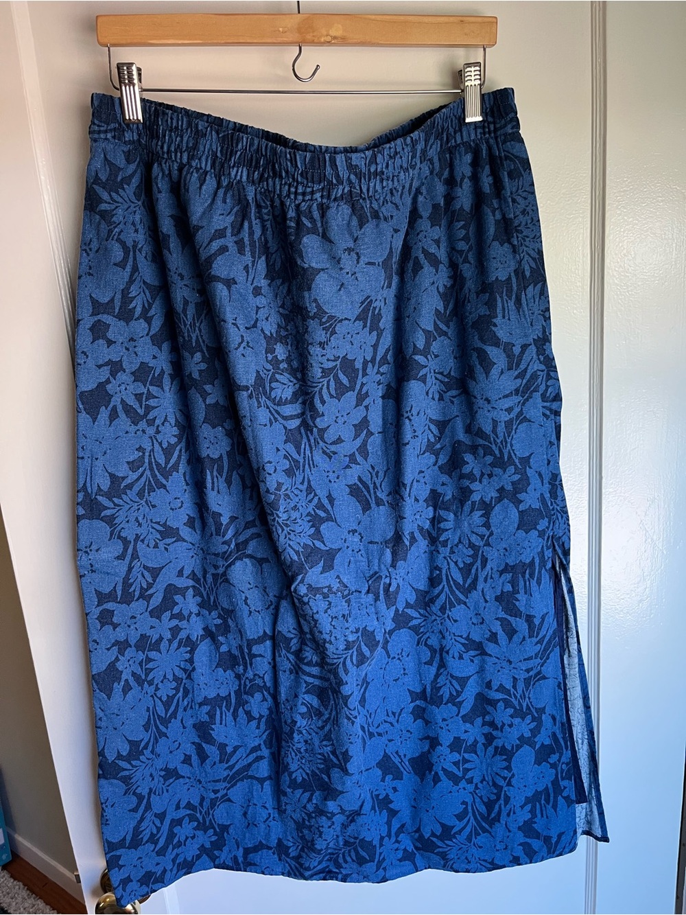 GAP Linen Blend Blue Floral Midi Skirt with Side Slit and Elastic Waist, XL